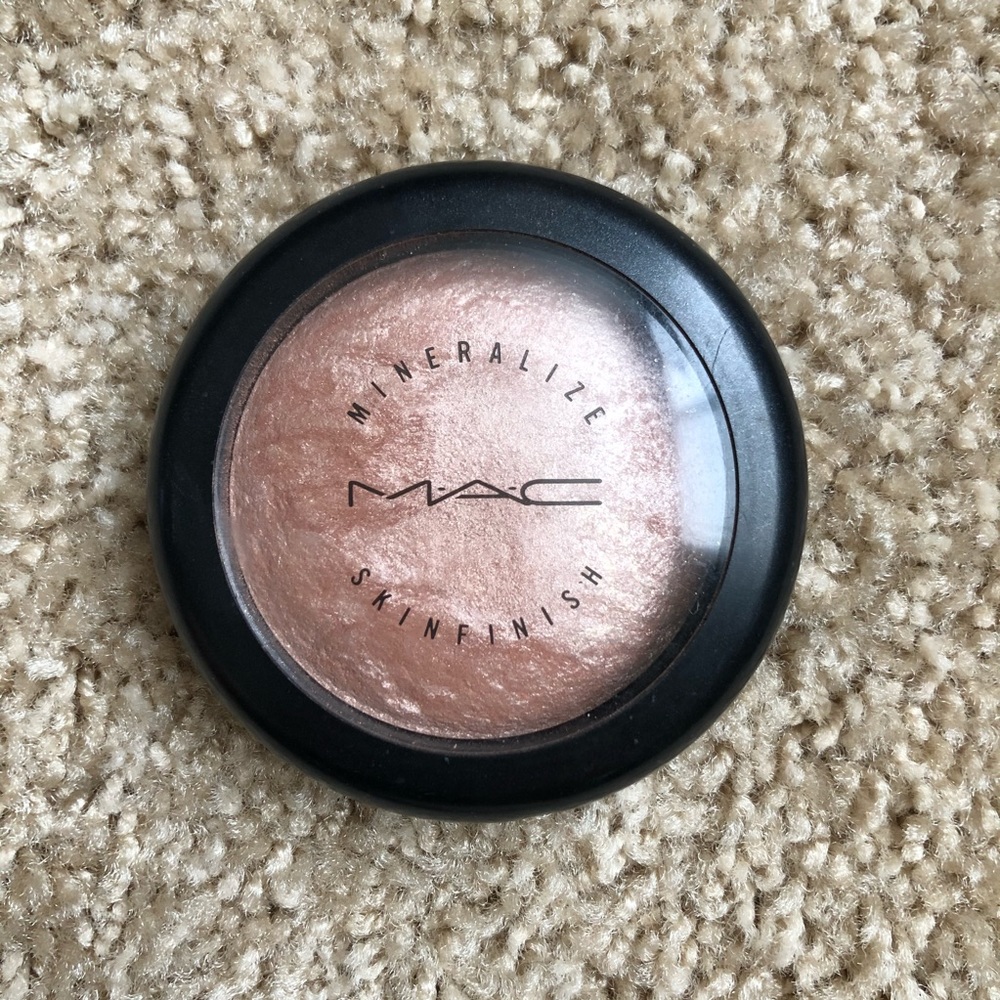 MAC Soft and Gentle